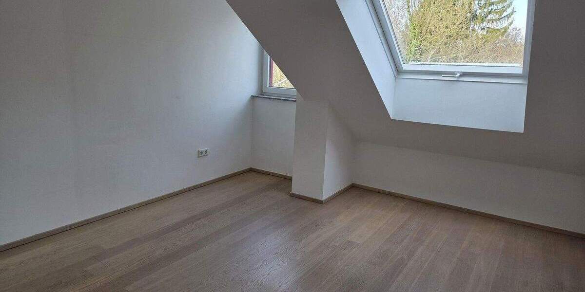 Schicke 4-Zimmer mit Dachterrasse - am Naturschutzgebiet Wiembach - provisionsfrei 4 zimmer
