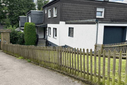 Vermietetes Zweifamilienhaus mit großem Garten in begehrter und ruhiger Lage 6 zimmer