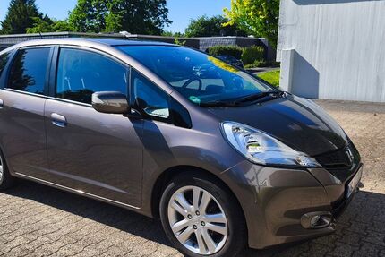 Honda Jazz 62.800 km 8.800 &euro; Remscheid 42855