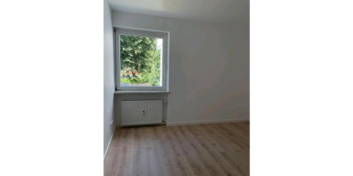 Etagenwohnung Düsseldorf Derendorf - 2 Zimmer, 68 m&sup2;, 810&euro; | Angebot:26111258