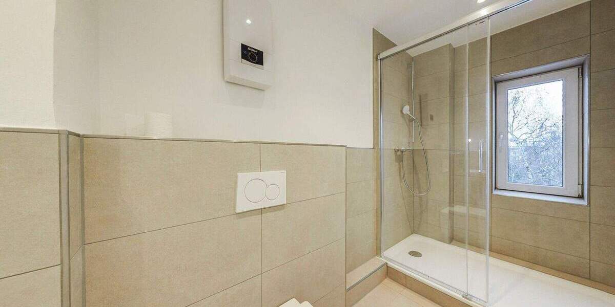 Altbau trifft Moderne - sanierte 2-Zimmer-Wohnung in Düsseldorf Bilk! 2 zimmer