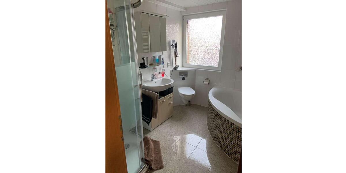 Charmante 3-Zimmer-Wohnung mit Terrasse und Garten – ideal für Si 3 zimmer