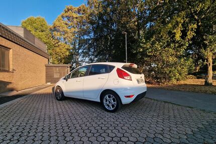 Ford Fiesta 101.000 km 4.600 &euro; Dormagen 41540