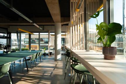 Vierer Büro mit Balkon – flexibel, möbliert, 247 Studio One zimmer