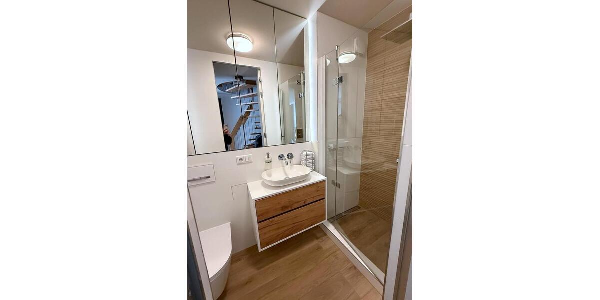 Maisonettenwohnung Düsseldorf Derendorf - 4.5 Zimmer, 100 m&sup2;, 2.400&euro; | Angebot:25637901