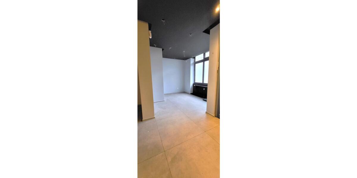 Einzelhandels-Gastronomiefläche in einer sehr guten Lage zu vermieten zimmer