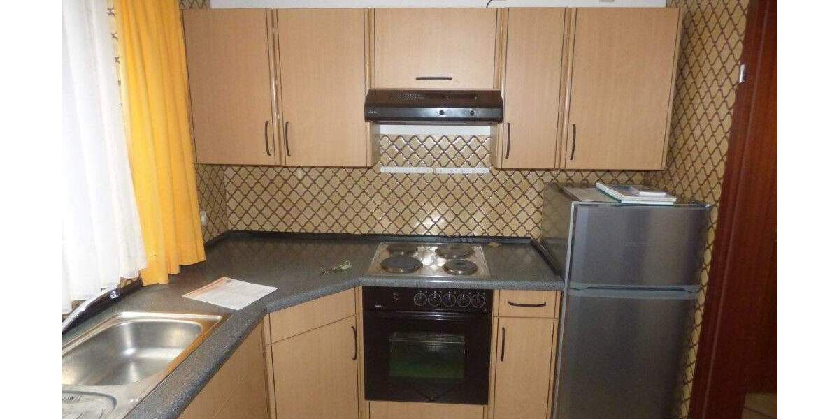 Bensberg - zentrale Ruhiglage (dank Seitenstraße), 2 Zimmer, 2 Balkone, Dusch- und Wannenbad mit Fenster und separates Gäste-WC 2 zimmer