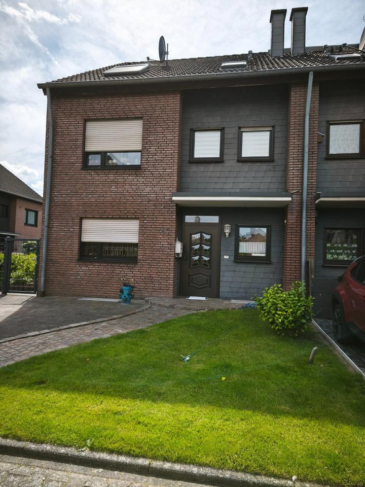 Attraktives Eck-Reihenhaus in Langfort – Nähe Reiterhof