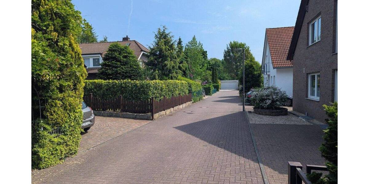 Mehrfamilienhaus, Wohnhaus Langenfeld (Rheinland) Richrath - 8 Zimmer, 301 m&sup2;, 995.000&euro; | Angebot:26824078