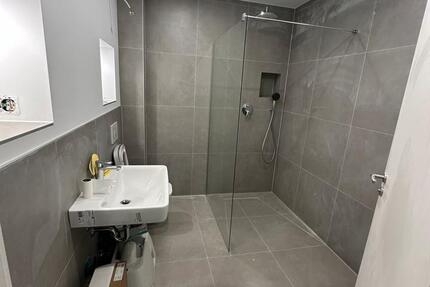 Wohnung Leverkusen Bürrig - 2 Zimmer, 60 m&sup2;, 1.350&euro; | Angebot:26067461