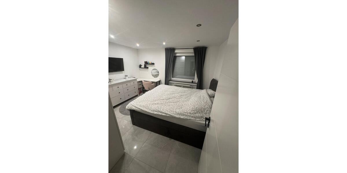 Moderne Kernsanierte 3 Zimmerwohnung 3 zimmer