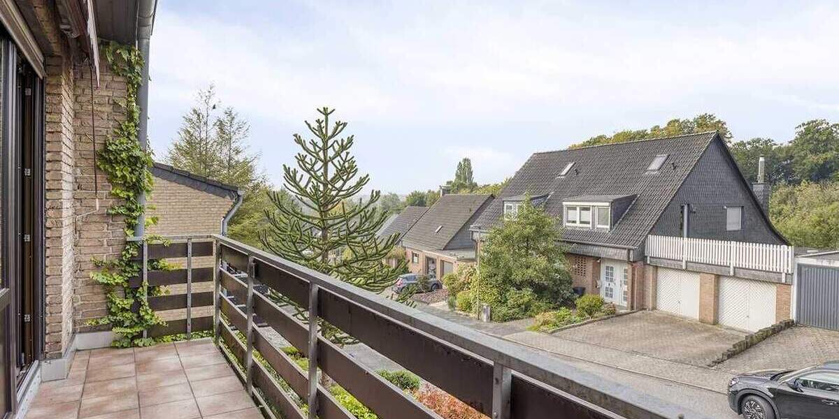 Attraktive Doppelhaushälfte mit Garage und Gartenidylle in Ratingen-Homberg 5 zimmer