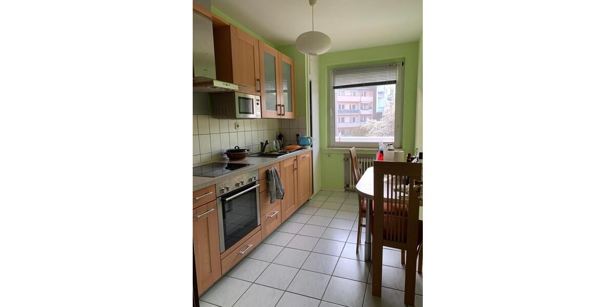 Etagenwohnung Düsseldorf Oberbilk - 2 Zimmer, 65 m&sup2;, 1.185&euro; | Angebot:25719994