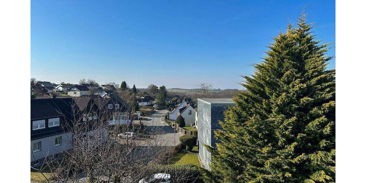 **RESERVIERT**Familienglück auf 4 Zimmern - mit sonnigem Südbalkon und Tiefgaragenstellplatz 4 zimmer