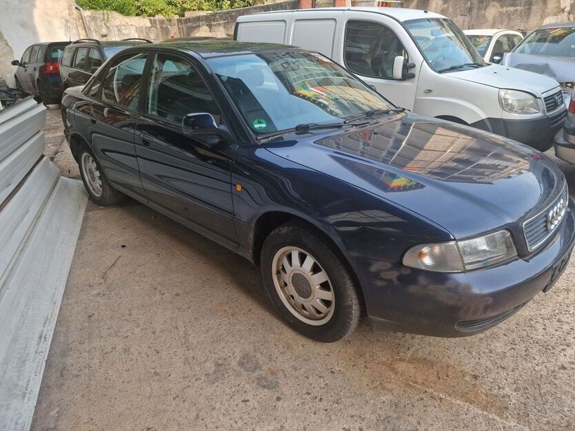 Audi A4 151.000 km 899 € Wuppertal 42283