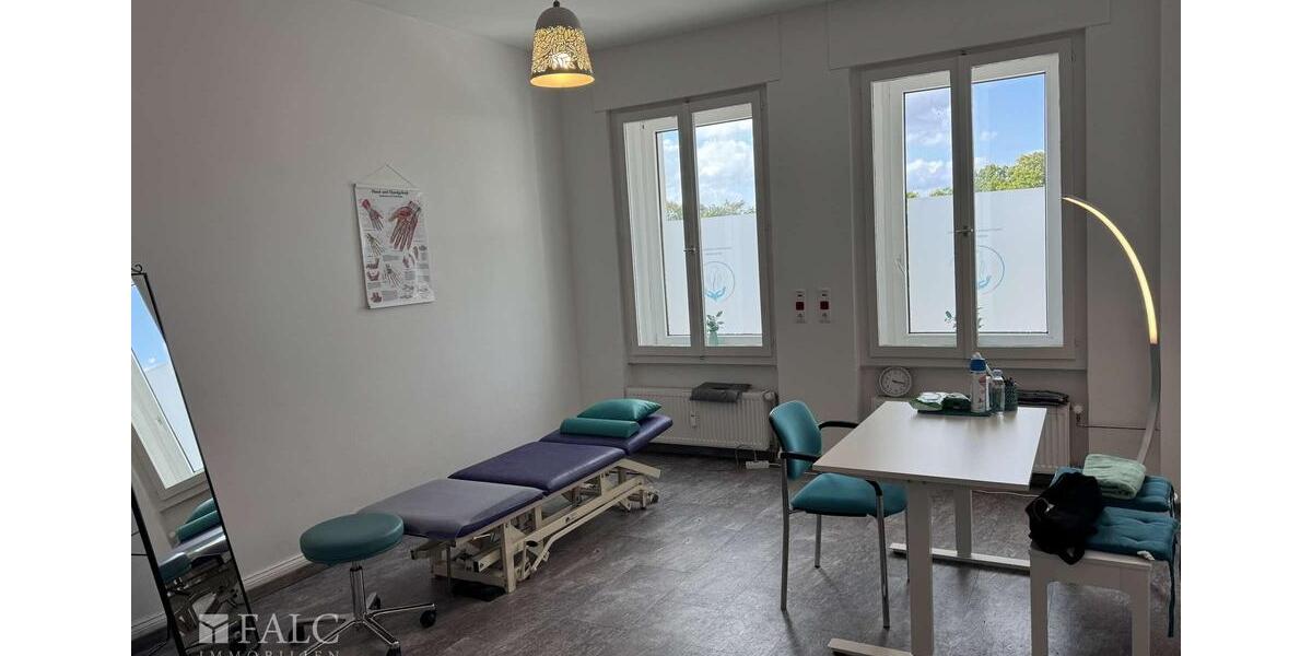 Historische Villa – Repräsentative Büro- oder Praxisfläche in Bestlage zimmer