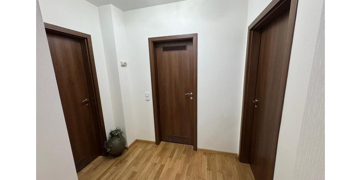 Erdgeschoßwohnung Wermelskirchen - 3 Zimmer, 78 m&sup2;, 215.000&euro; | Angebot:27413699