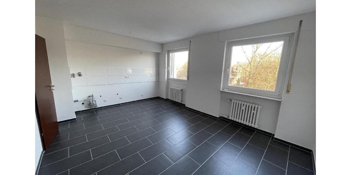 Sanierte 3 Zimmerwohnung am Hanielpark in Düsseldorf-Düsseltal 3 zimmer