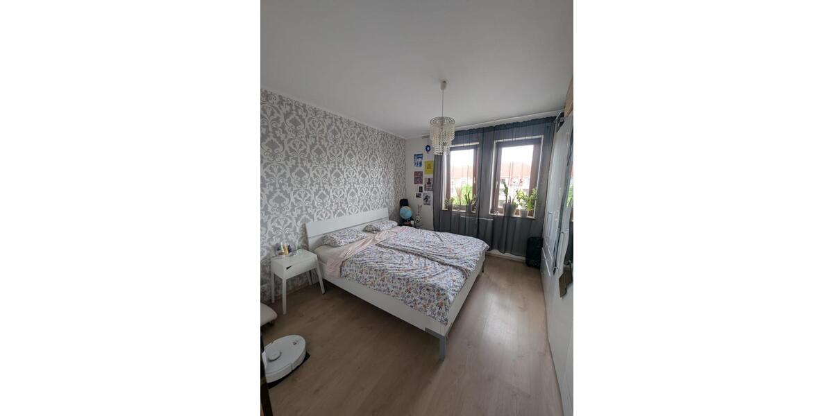 Etagenwohnung Düsseldorf Oberbilk - 2 Zimmer, 60 m&sup2;, 1.390&euro; | Angebot:26411570