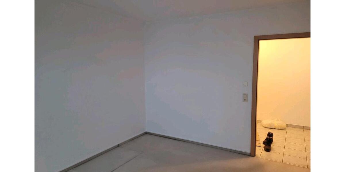 Helle, zentrale Eigentumswohnung mit Aufzug 2 zimmer