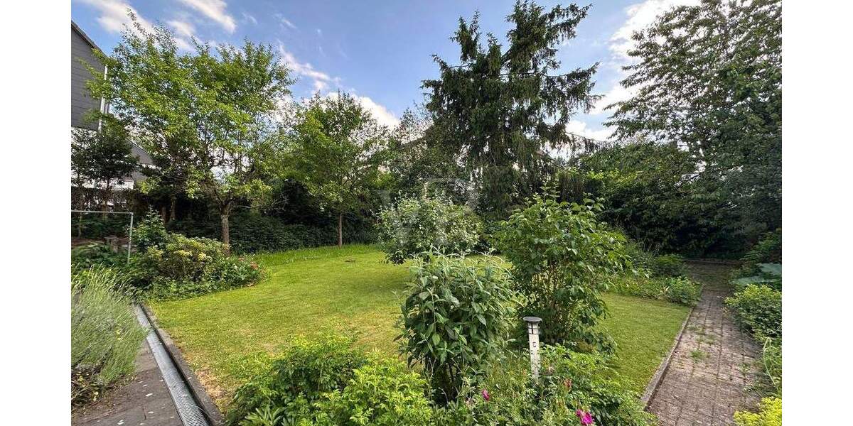 Mehrfamilienhaus, Wohnhaus Velbert Birth - 6 Zimmer, 160 m&sup2;, 340.000&euro; | Angebot:25679814