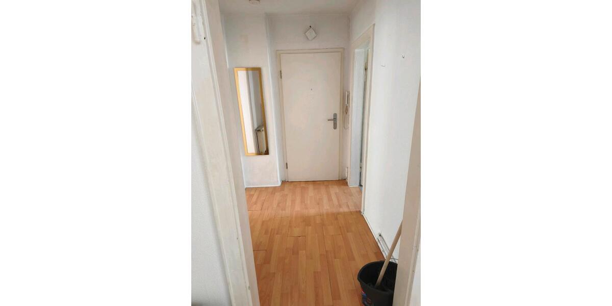 Etagenwohnung Solingen Mitte - 2 Zimmer, 65 m&sup2;, 650&euro; | Angebot:26387860