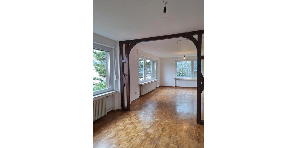 Helle Parterre Wohnung mit Garten und Wintergarten 2 zimmer