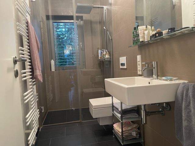 Etagenwohnung Essen Bredeney - 5 Zimmer, 190 m&sup2;, 2.700&euro; | Angebot:24796001