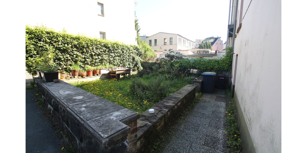 Mehrfamilienhaus mit drei Wohneinheiten und Entwicklungspotenzial - Mehrfamilienhaus, Wohnhaus Solingen Wald | Angebot:24715259