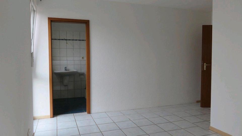 Erdgeschoßwohnung Langenfeld (Rheinland) - 2 Zimmer, 63 m&sup2;, 620&euro; | Angebot:26446345
