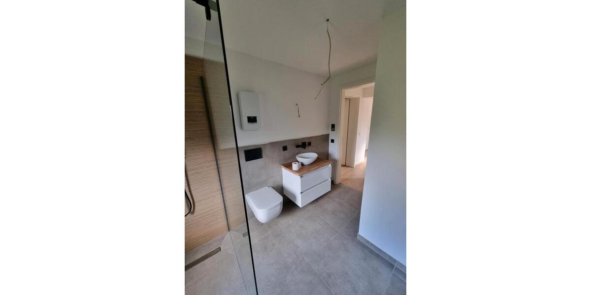 Etagenwohnung Erkrath - 4 Zimmer, 90 m&sup2;, 1.400&euro; | Angebot:25407471