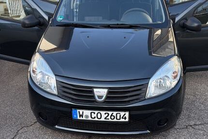 Dacia Sandero 210.000 km 2.300 &euro; Wuppertal 42279