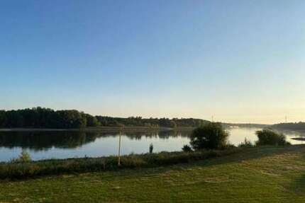 Wohnung Dormagen Sankt Peter - 2 Zimmer, 80 m&sup2;, 1.200&euro; | Angebot:25464352