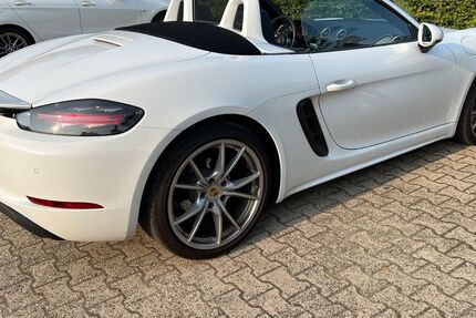 Porsche Boxster 28.000 km 63.500 &euro; Leverkusen 51381