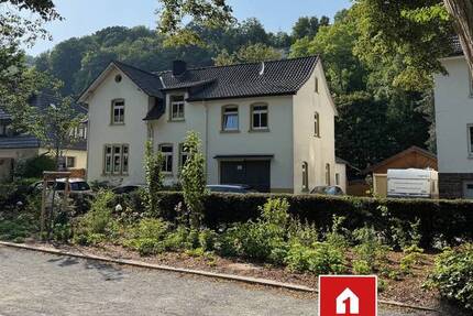 Haus Engelskirchen Ründeroth - 7 Zimmer, 159 m&sup2;, 325.000&euro; | Angebot:25738111