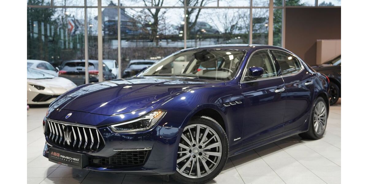 Maserati Ghibli 109.000 km 29.800 &euro; Remscheid/NRW 42855