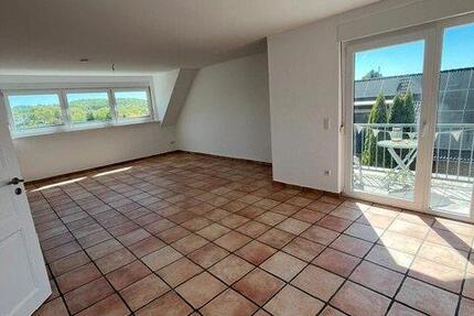 Wohnung Overath - 2.5 Zimmer, 75 m&sup2;, 900&euro; | Angebot:26604530