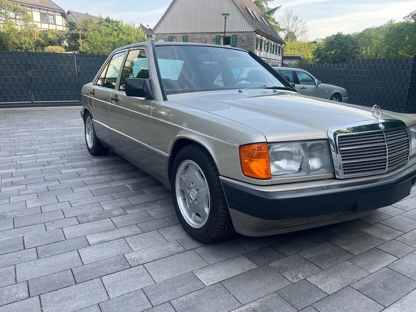 Mercedes-Benz 190 49.300 km 25.950 € Hagen 58093