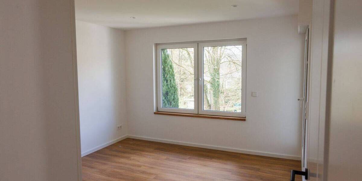 Einfamilienhaus Leverkusen Schlebusch - 8 Zimmer, 370 m&sup2;, 1.599.000&euro; | Angebot:26926981