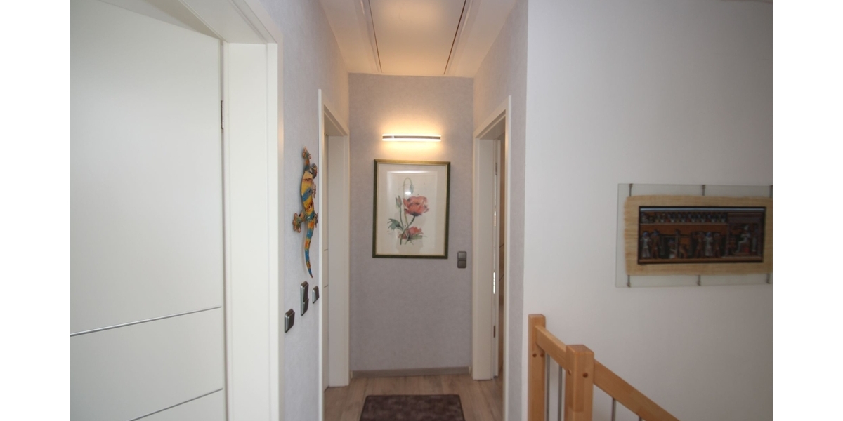 Mit 3D: Einfamilienhaus mit schön angelegtem Garten und dem Blick ins Grüne! 4 zimmer