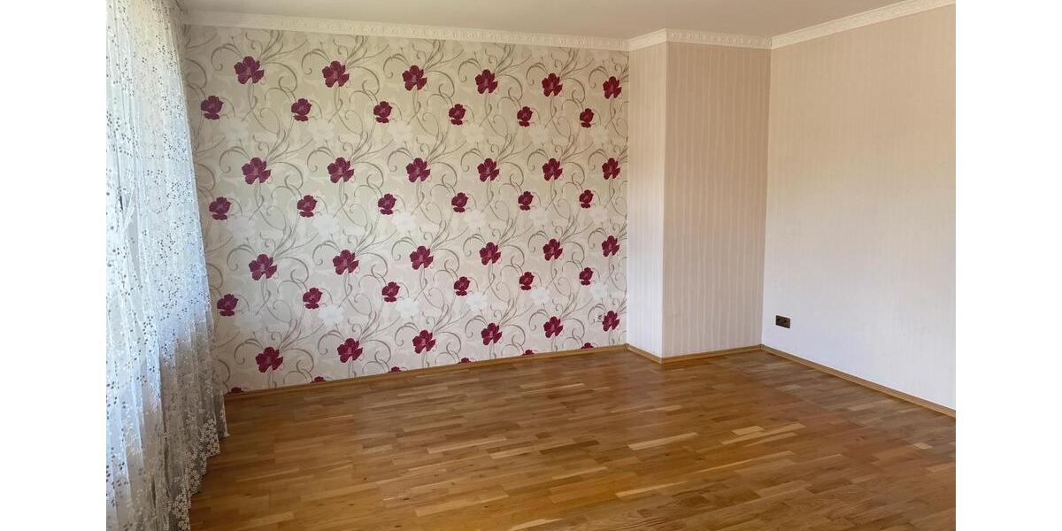 Große Wohnung Zentral in Elberfeld Südstad , ruhige Seitenstraße 3 zimmer