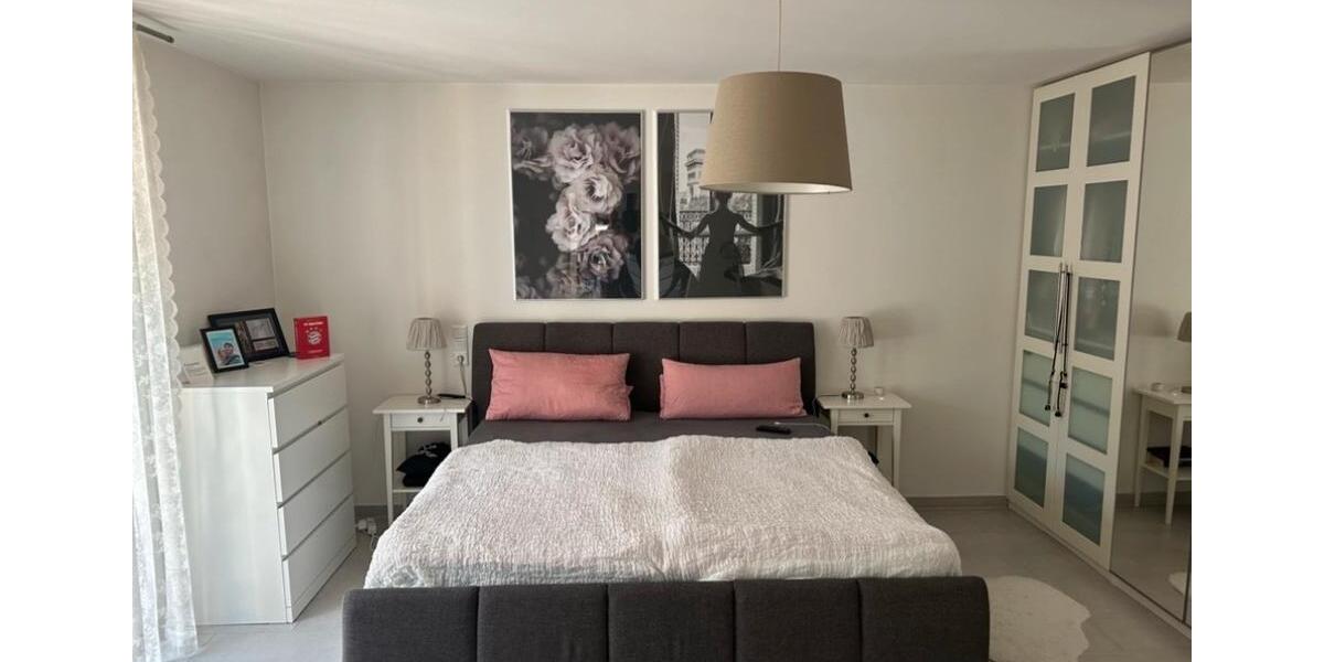 Erdgeschoßwohnung Remscheid - 2 Zimmer, 70 m&sup2;, 560&euro; | Angebot:26677993