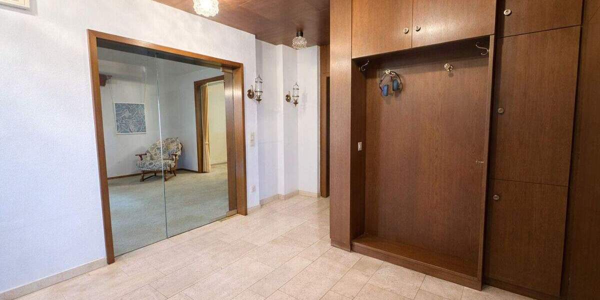 Einfamilienhaus Hilden Kalstert - 8 Zimmer, 172 m&sup2;, 849.000&euro; | Angebot:25689200