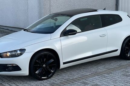 VW Scirocco 219.000 km 9.590 &euro; Remscheid 42857