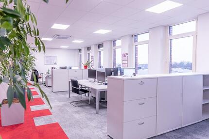 Bürofläche im 3. OG in Hilden: Modern, mit anpassbaren Optionen zimmer