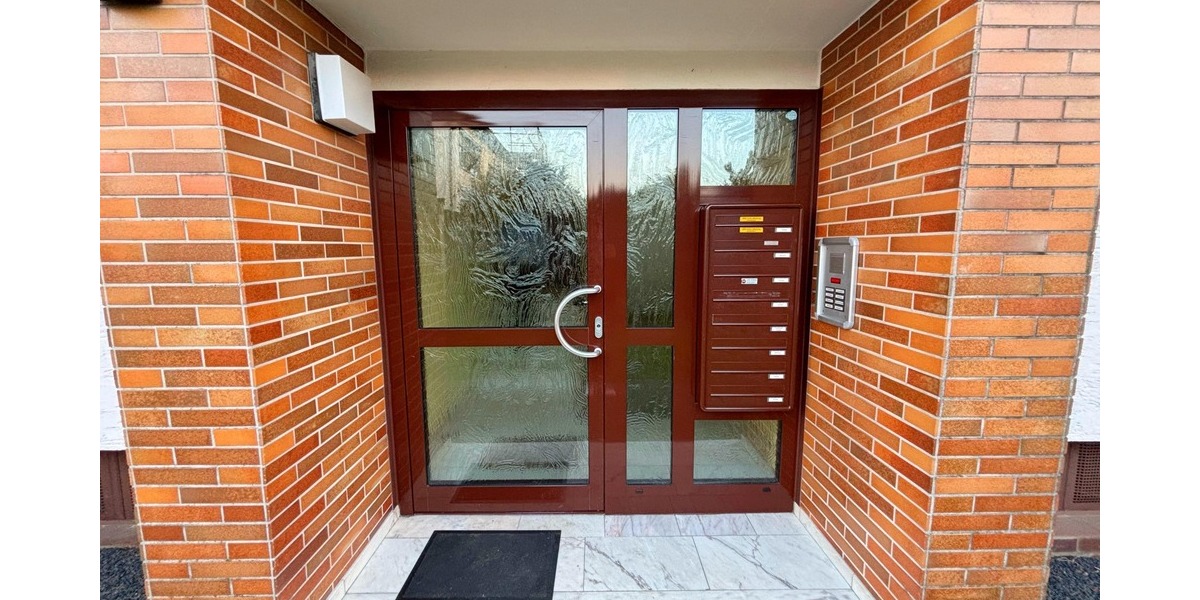 Großzügige Eigentumswohnung in Rheindorf 4 zimmer