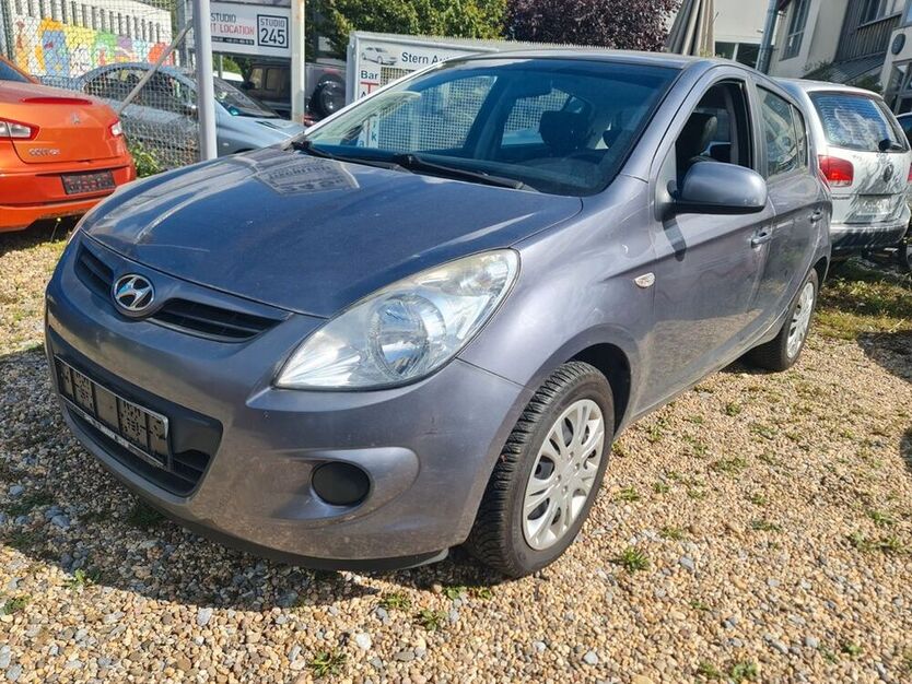 i20