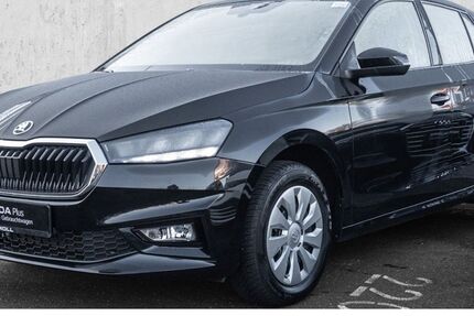 Skoda Fabia 11.853 km 16.680 &euro; Düsseldorf 40474