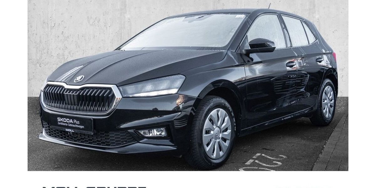 Skoda Fabia 11.853 km 16.680 &euro; Düsseldorf 40474