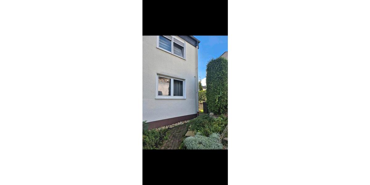 Erdgeschosswohnung 3,5 Z. 79 m² mit Garten, Terrasse & Garage 3.5 zimmer